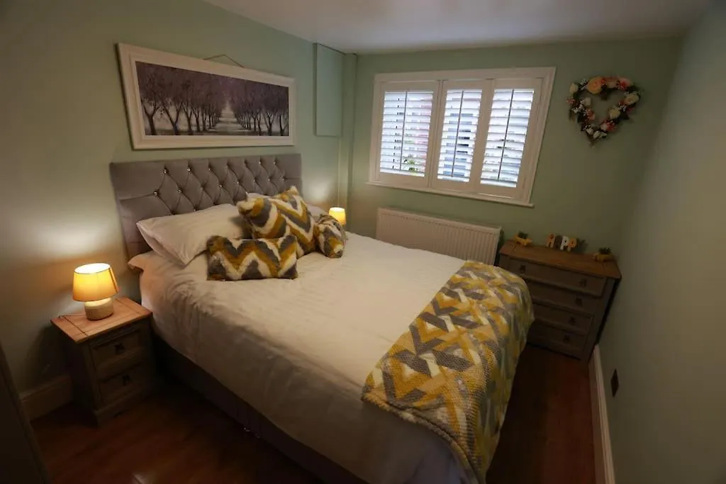 Honeyb&B Liverpool United Kingdom